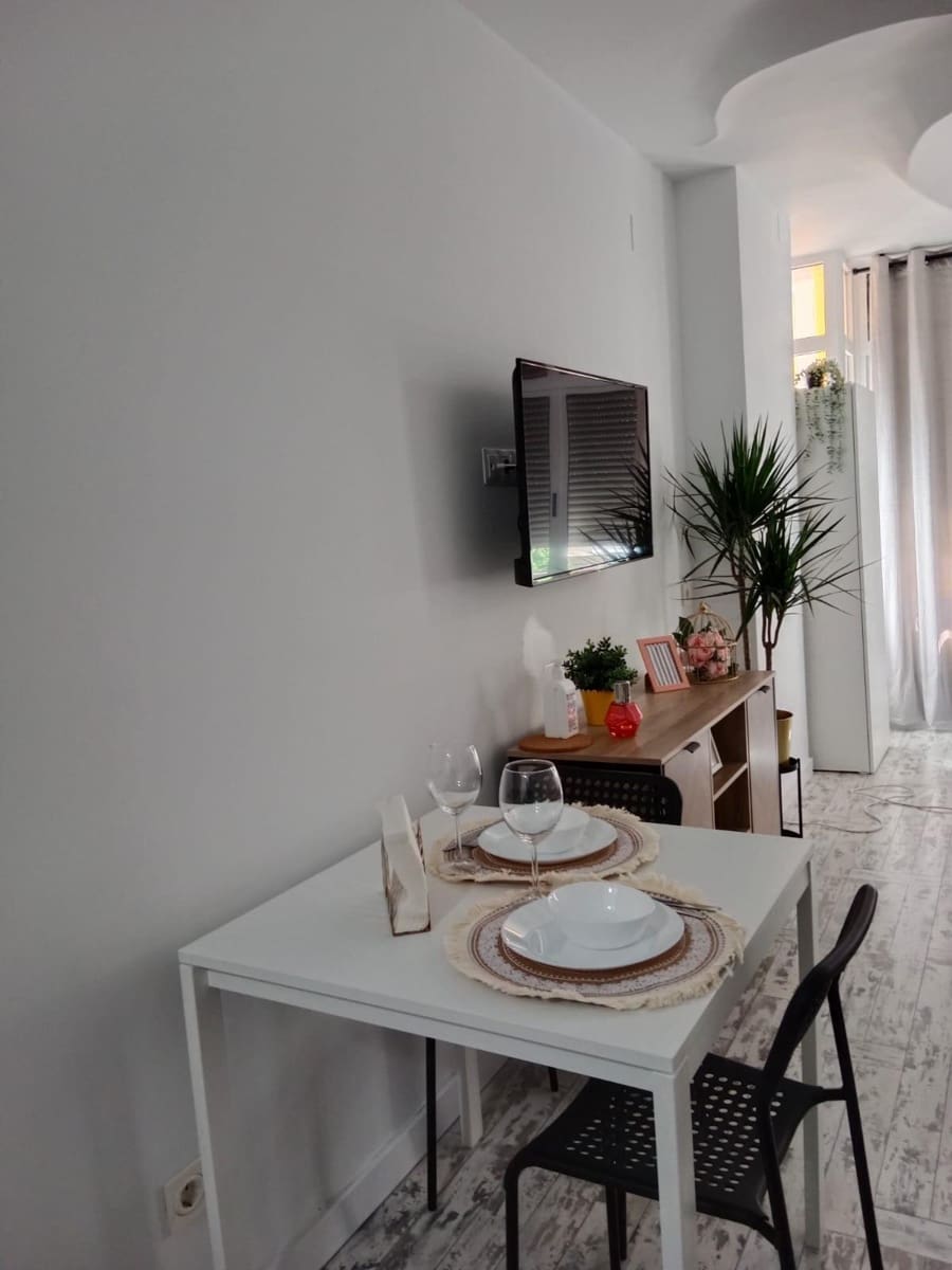 Studio for sale in Torremolinos with pool - € 180,000 (Ref: 9458554)