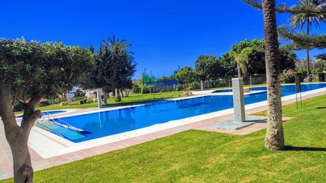 Studio til salg i Torremolinos med swimmingpool - € 186.000 (Ref: 9458555)