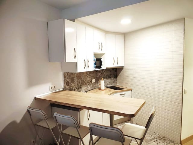 Studio til salg i Torremolinos med swimmingpool - € 186.000 (Ref: 9458555)