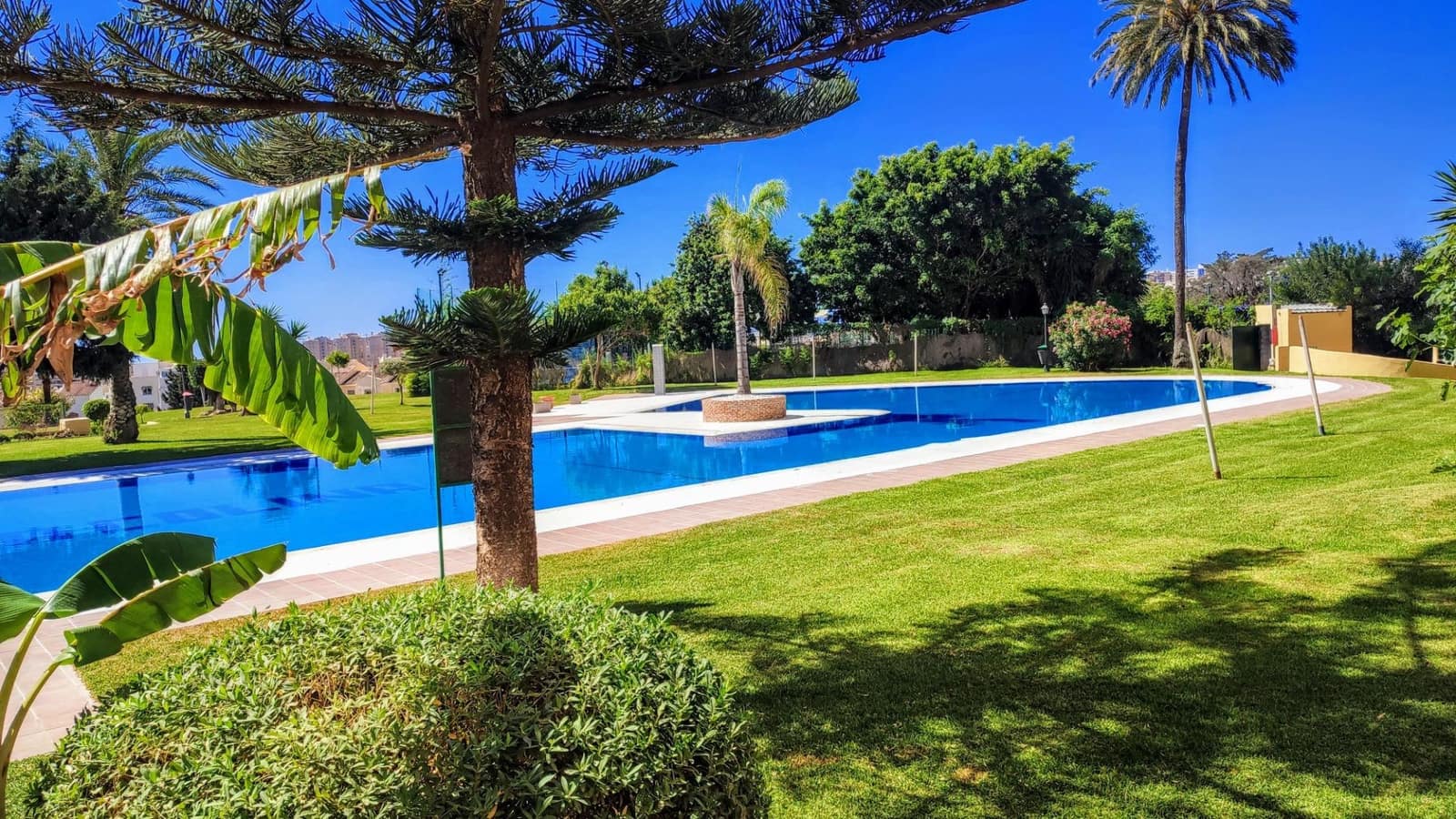 Studio for sale in Torremolinos with pool - € 186,000 (Ref: 9458555)
