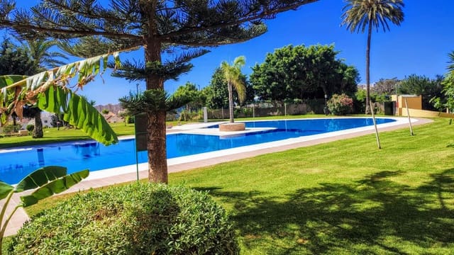 Studio til salg i Torremolinos med swimmingpool - € 186.000 (Ref: 9458555)