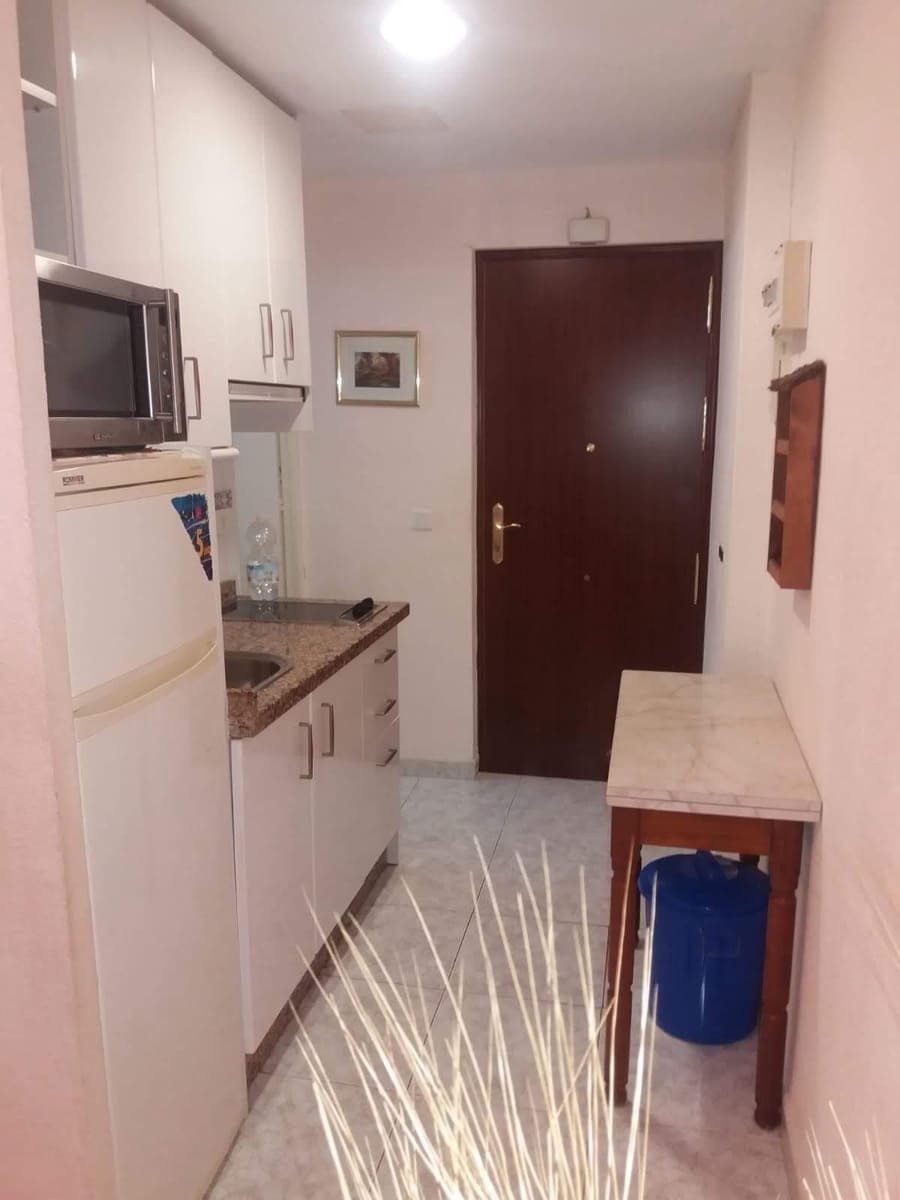 Studio for sale in Torremolinos with pool - € 149,500 (Ref: 9458556)