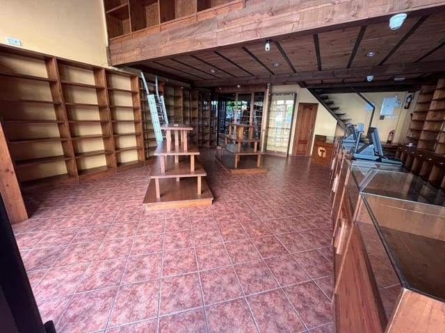 Comercial para arrendar em Torremolinos - 2 000 € (Ref: 9458558)