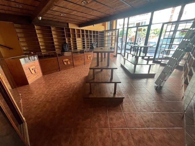 Comercial para arrendar em Torremolinos - 2 000 € (Ref: 9458558)