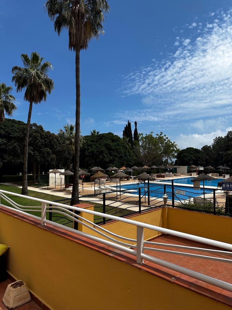 1 sovrum Lägenhet till salu i Benalmadena med pool - 219 000 € (Ref: 9458560)