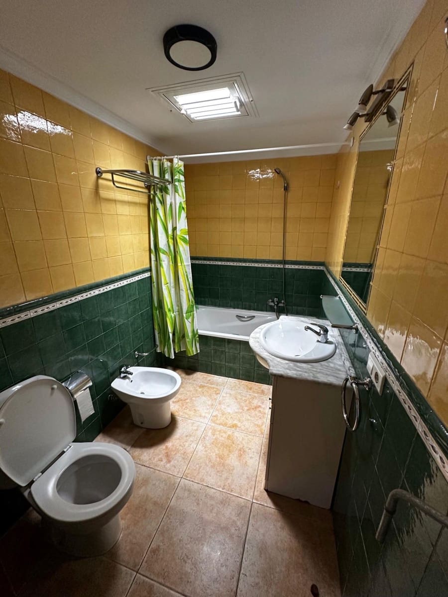 1 sovrum Lägenhet till salu i Benalmadena med pool - 219 000 € (Ref: 9458560)