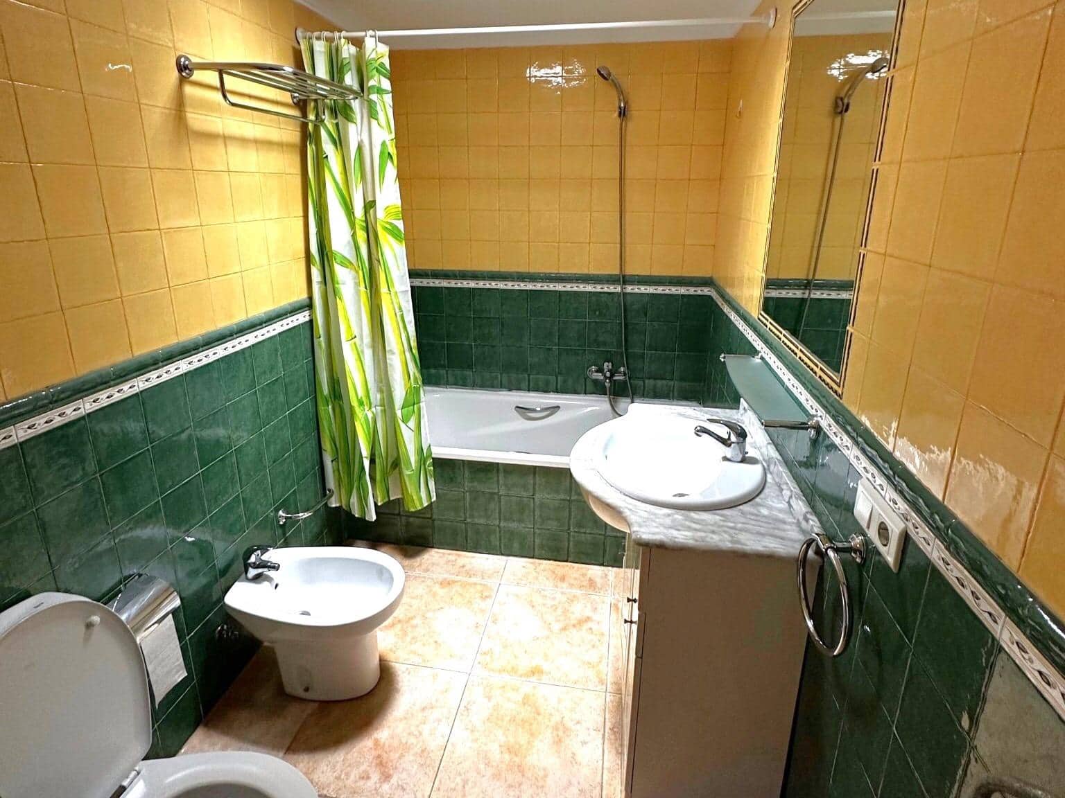 1 sovrum Lägenhet till salu i Benalmadena med pool - 219 000 € (Ref: 9458560)