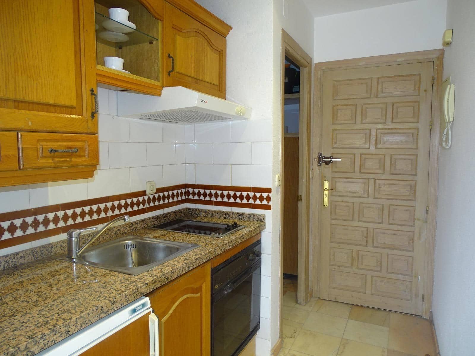 Studio for sale in Torremolinos with pool - € 220,000 (Ref: 9458564)