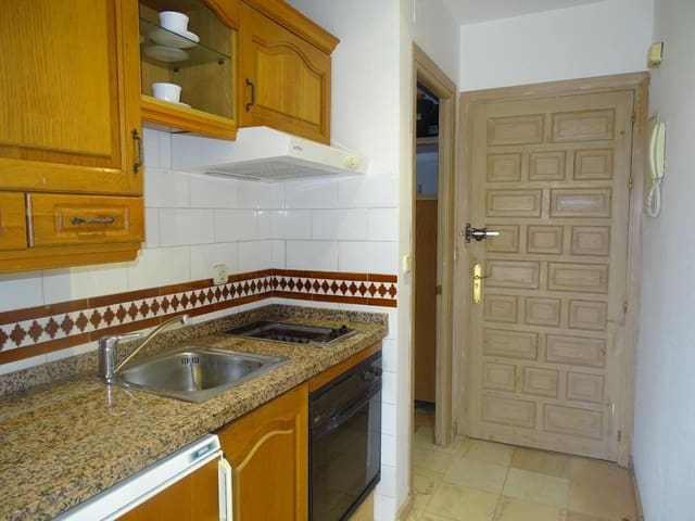 Studio te koop in Torremolinos met zwembad - € 220.000 (Ref: 9458564)