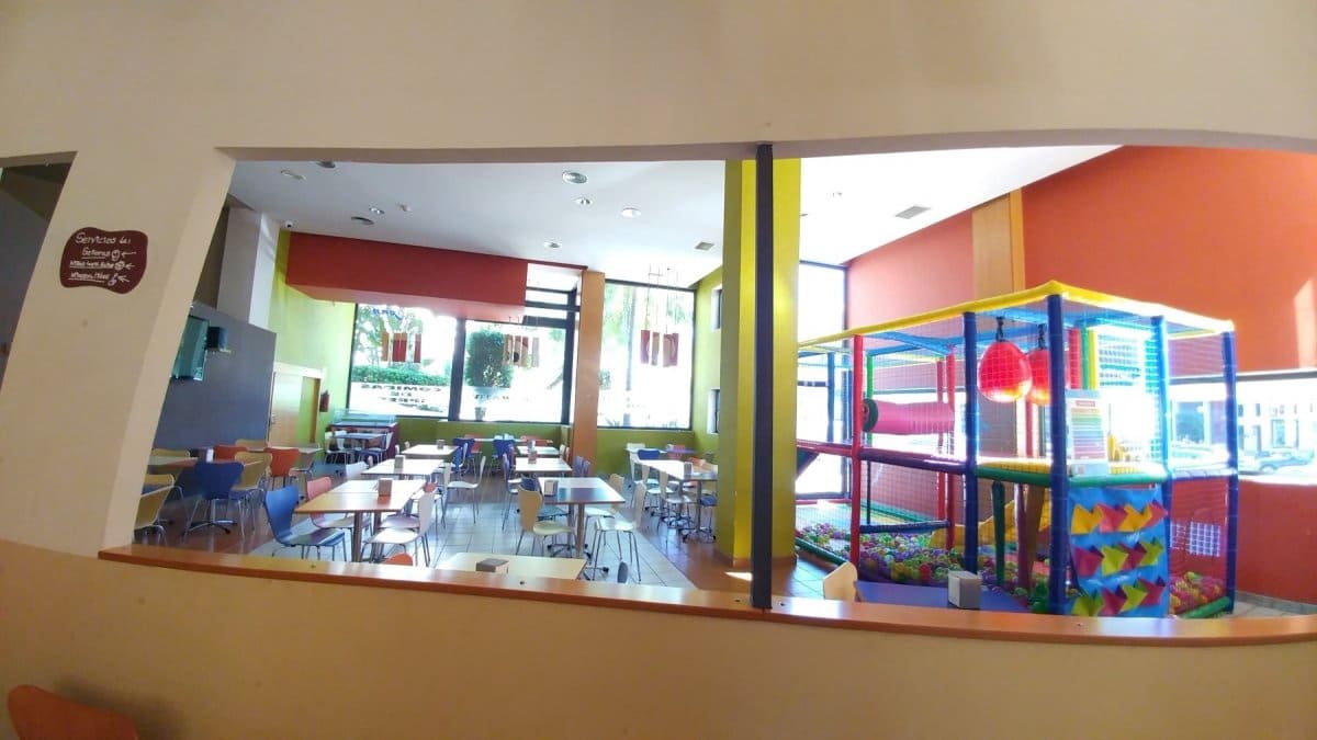 Commercial for sale in Torremolinos with garage - € 2,400,000 (Ref: 9458567)