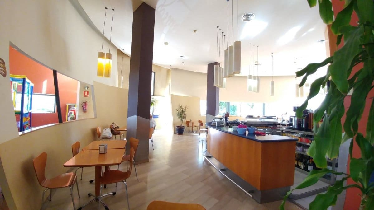 Commercial for sale in Torremolinos with garage - € 2,400,000 (Ref: 9458567)