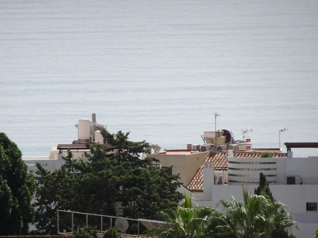 3 bedroom Flat for sale in Torremolinos with pool - € 464,000 (Ref: 9458569)