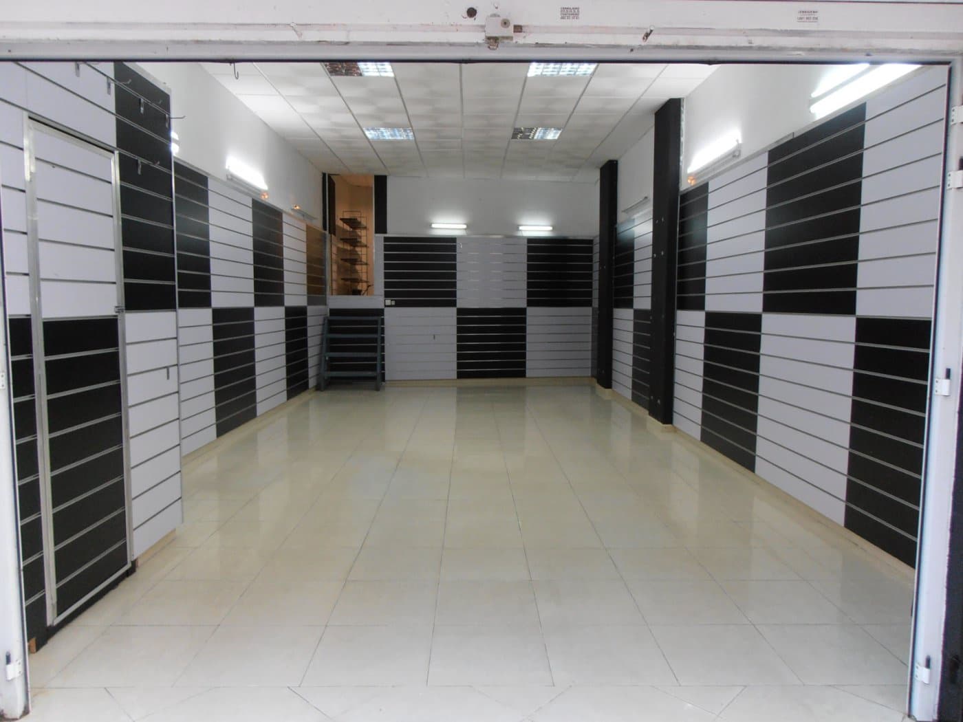 Commercieel te koop in Torremolinos - € 399.000 (Ref: 9458570)