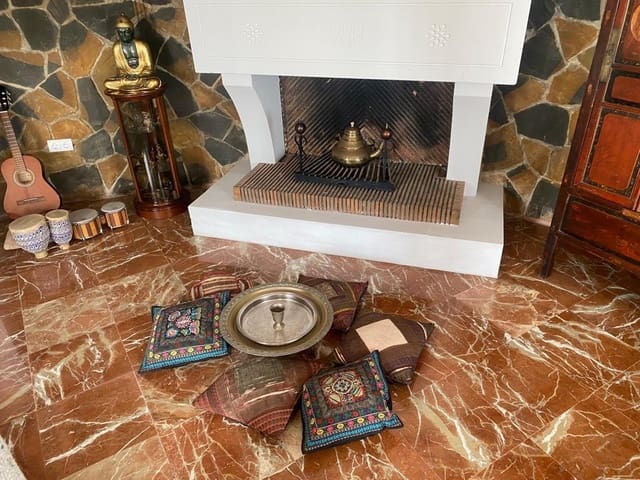 4 makuuhuone Huvila myytävänä paikassa Málaga kaupunki mukana uima-altaan 
autotalli - 995 000 € (Ref: 9458571)