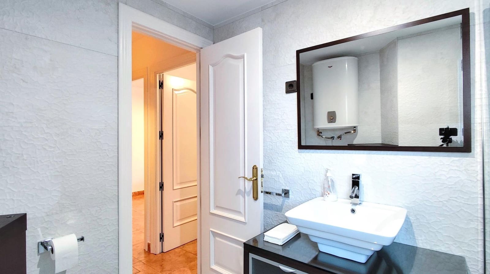 2 bedroom Flat for rent in Torremolinos with garage - € 1,200 (Ref: 9543563)