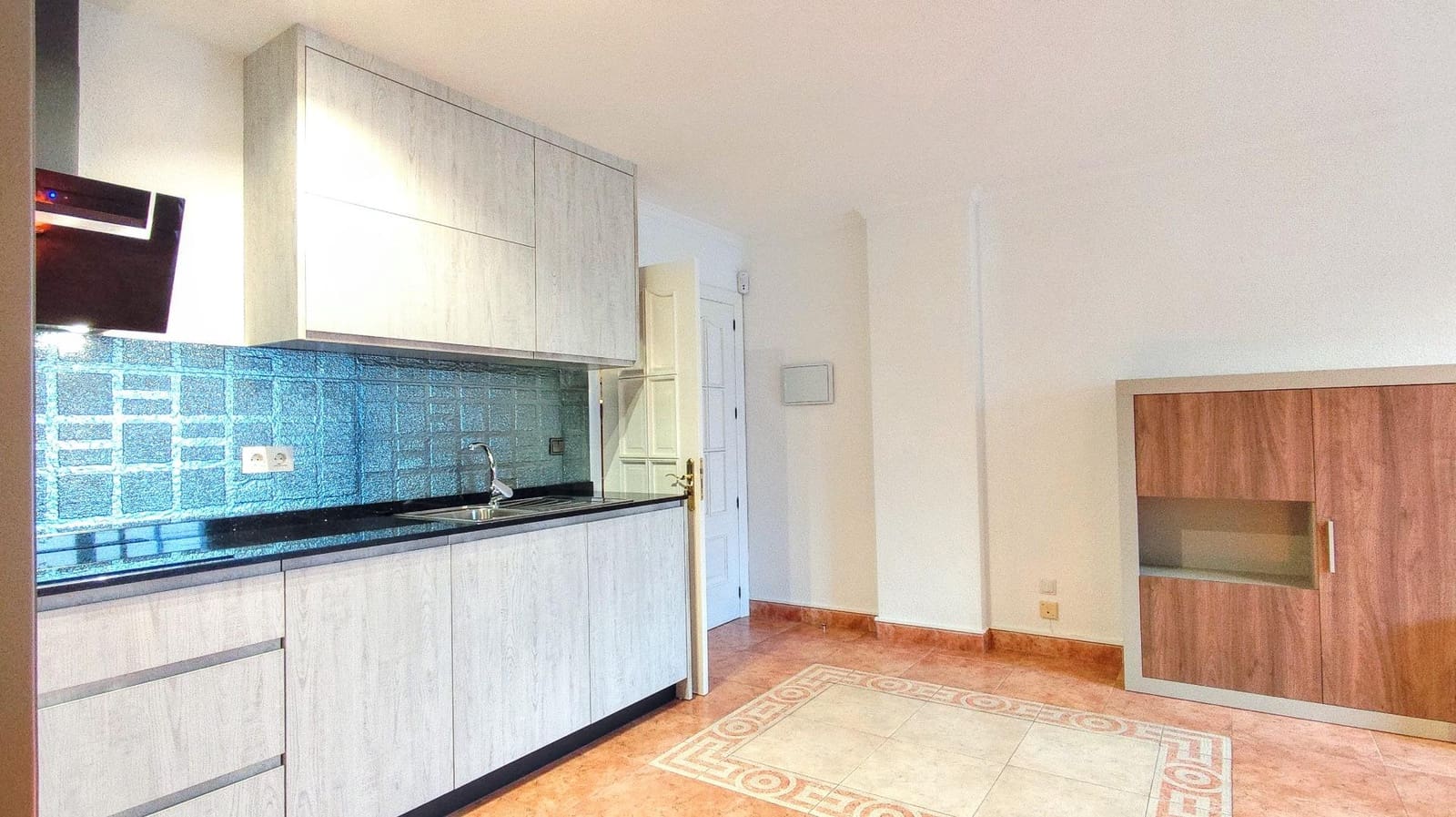 2 bedroom Flat for rent in Torremolinos with garage - € 1,200 (Ref: 9543563)