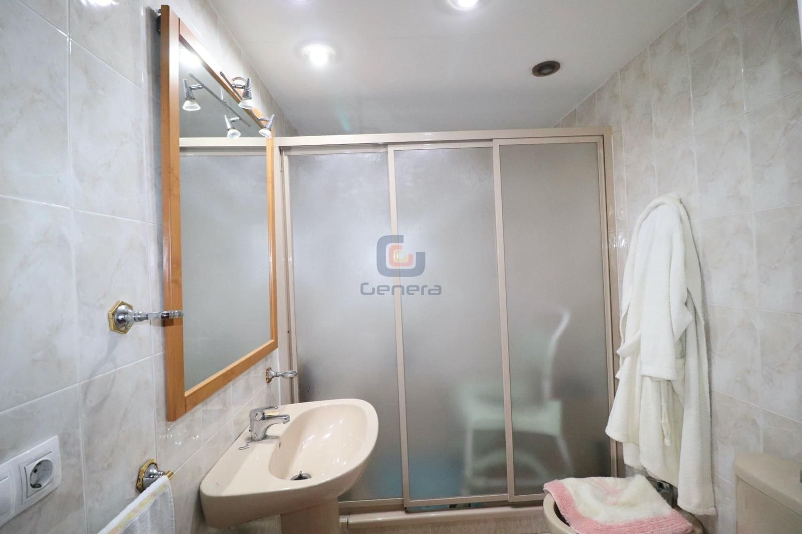 3 Zimmer Wohnung zu verkaufen in Alicante / Alacant Stadt - 245.000 € (Ref: 8799423)