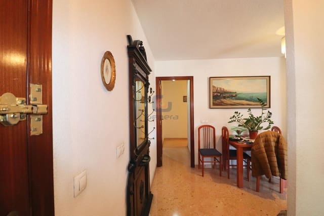 3 bedroom Flat for sale in Florida Baja, Alicante / Alacant city - € 245,000 (Ref: 8799423)