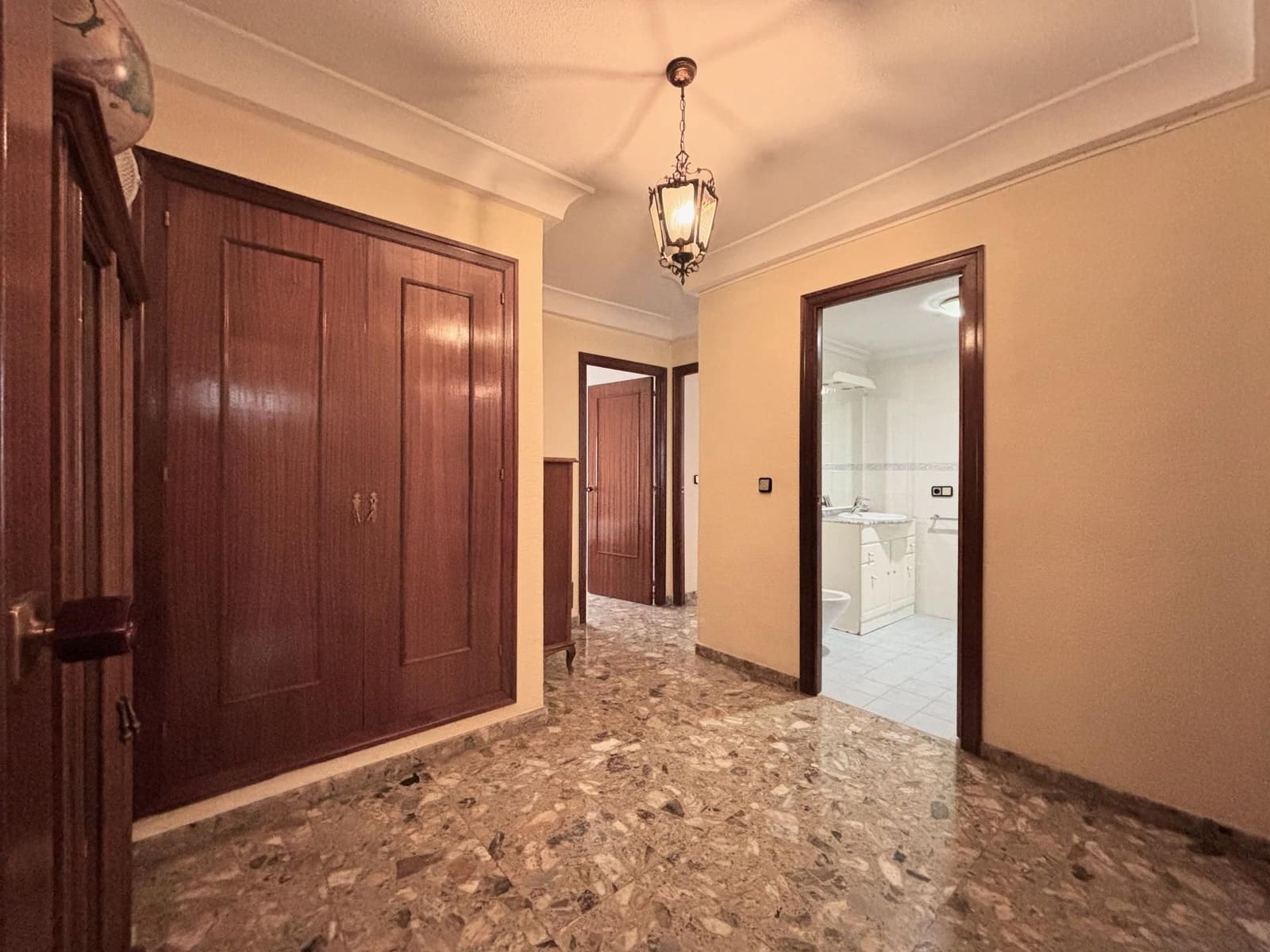 4 soveværelse Lejlighed til salg i Alicante by - € 475.000 (Ref: 8799428)