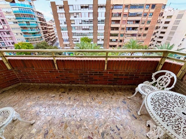 4 soveværelse Lejlighed til salg i Benalúa, Alicante by - € 475.000 (Ref: 8799428)