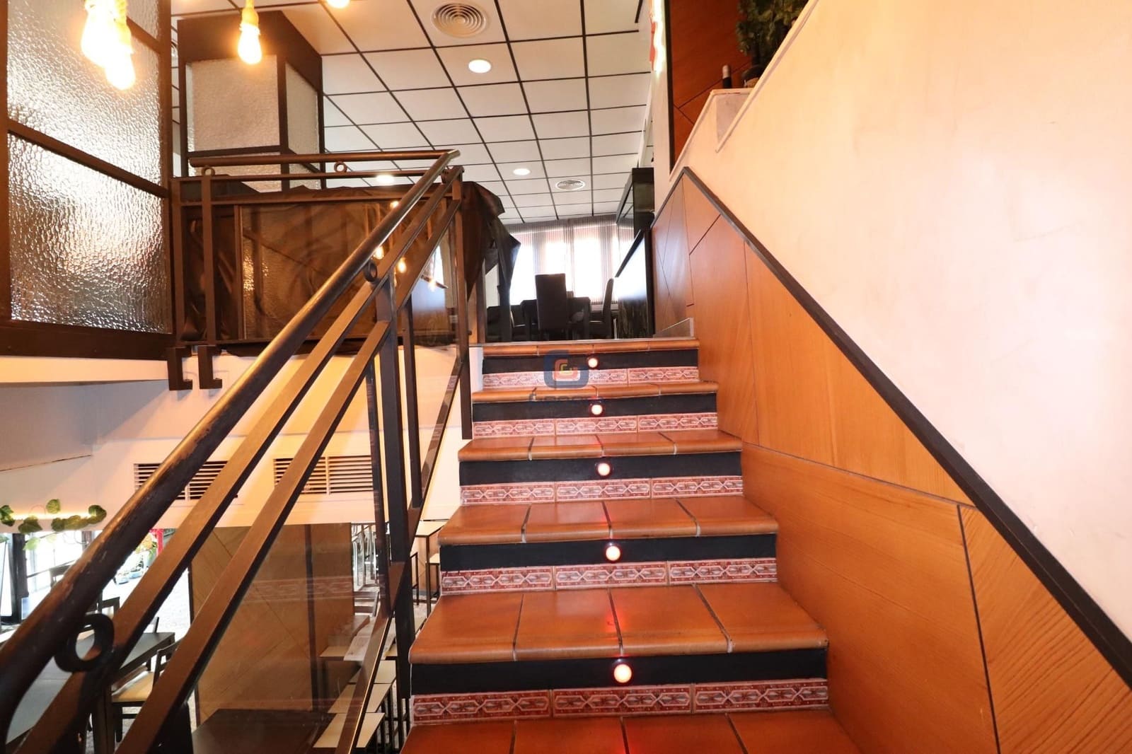 Kommersiell til salgs i Alicante by - € 650 000 (Ref: 8799432)