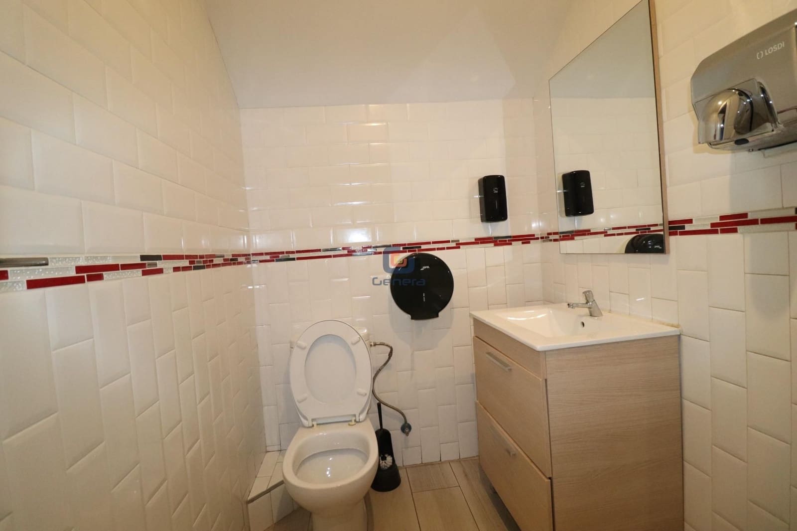 Local Comercial en Alicante / Alacant ciudad en venta - 650.000 € (Ref: 8799432)