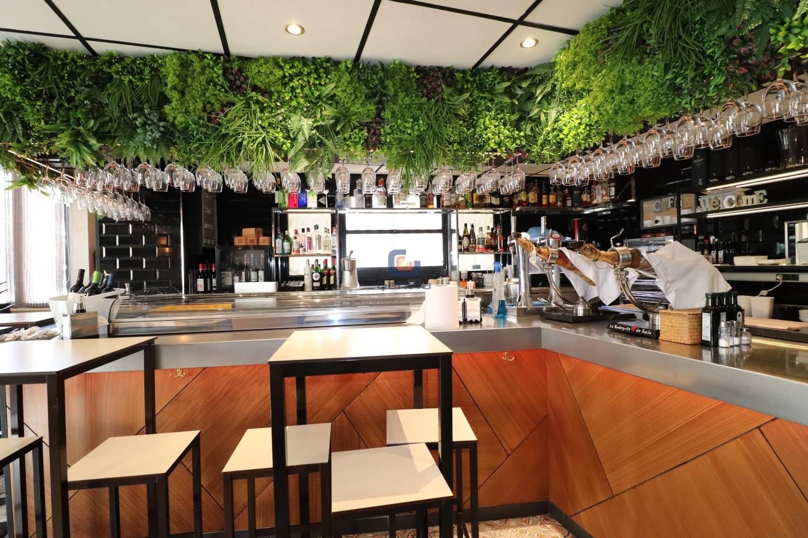 Local Comercial en Alicante / Alacant ciudad en venta - 650.000 € (Ref: 8799432)