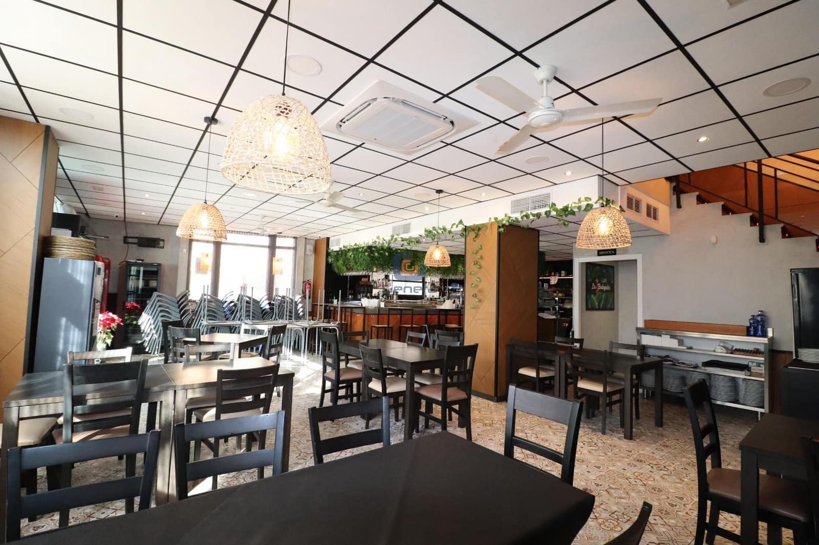 Local Comercial en Alicante / Alacant ciudad en venta - 650.000 € (Ref: 8799432)