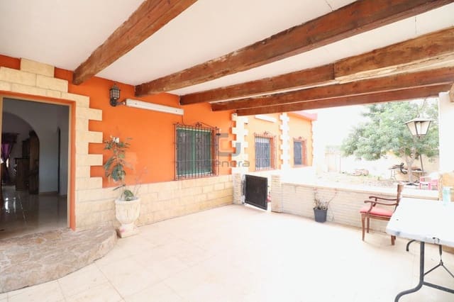 4 soverom Villa til salgs i Villafranqueza, Alicante by med svømmebasseng garasje - € 304 000 (Ref: 8799437)