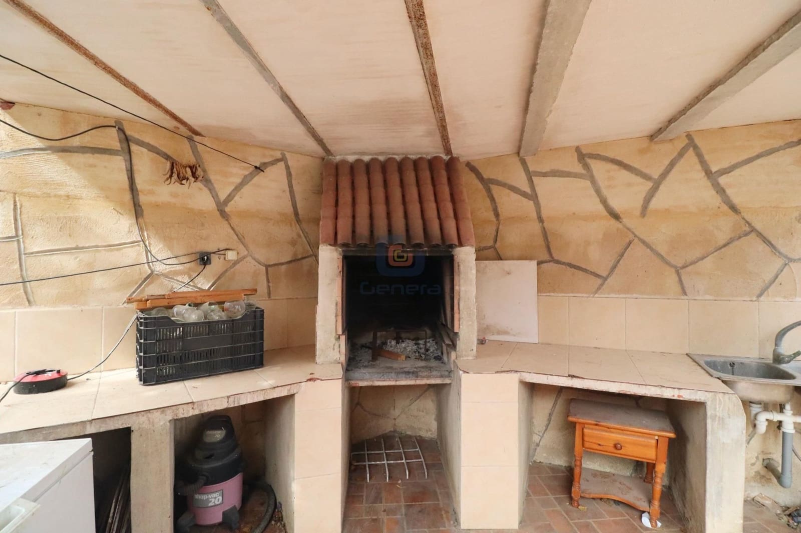 4 bedroom Villa for sale in Alicante / Alacant city with pool garage - € 304,000 (Ref: 8799437)