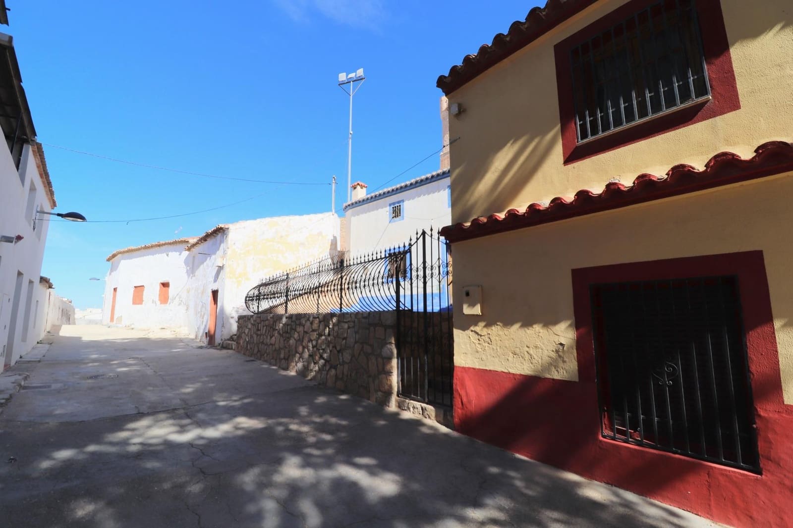 10 soveværelse Hulehus til salg i Villena - € 318.500 (Ref: 8799453)
