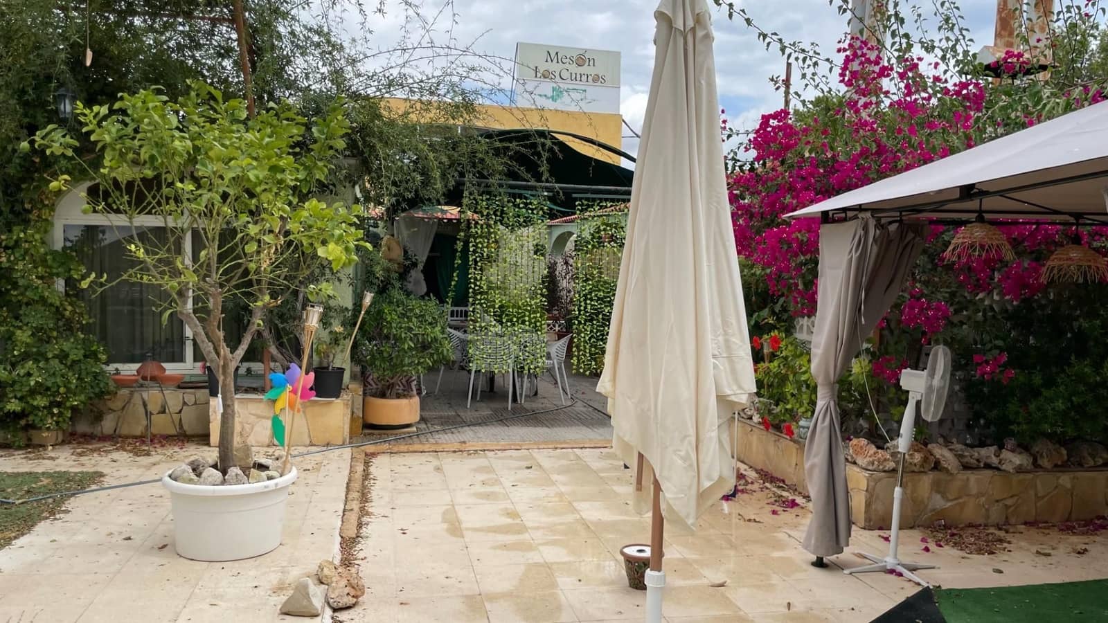 10 soveværelse Villa til salg i Alicante by med swimmingpool - € 950.000 (Ref: 8799464)