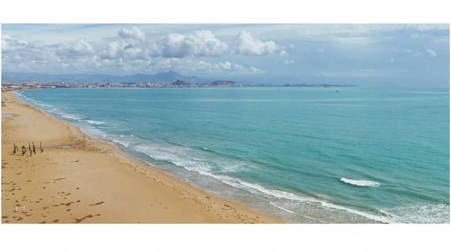 Ruin til salg i El Altet, Elche / Elx - € 225.000 (Ref: 8799478)