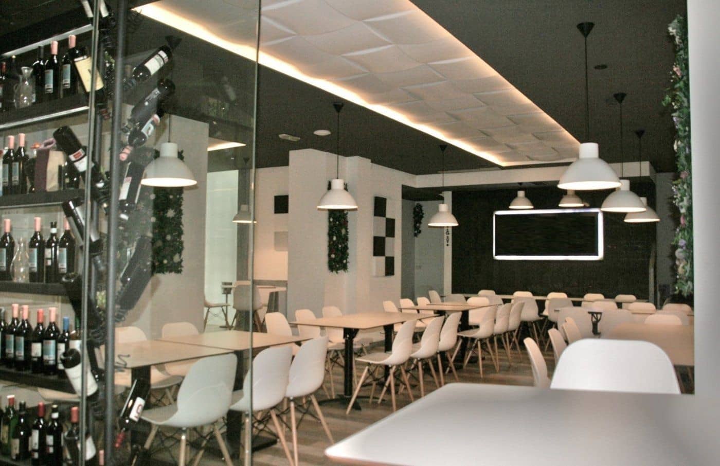 Commercieel te koop in Alicante stad - € 1.850.000 (Ref: 8799487)