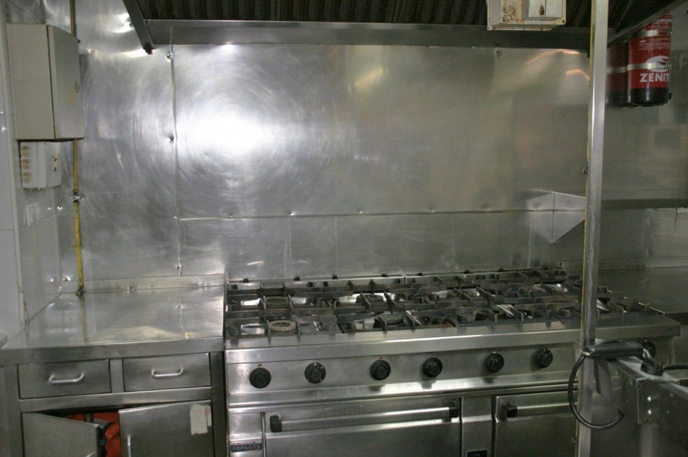 Commercieel te koop in Alicante stad - € 1.850.000 (Ref: 8799487)