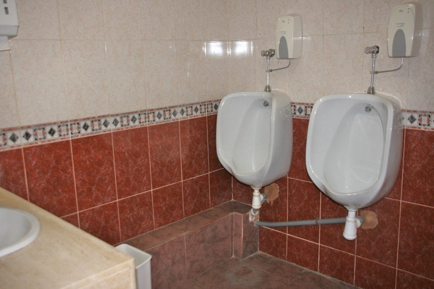 Commercieel te koop in Alicante stad - € 1.850.000 (Ref: 8799487)