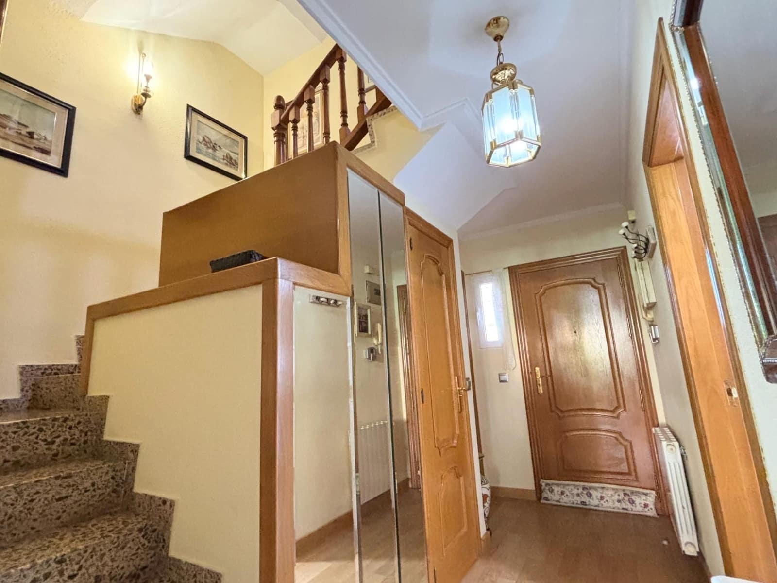 4 soverom Bungalow til salgs i Alicante by med svømmebasseng garasje - € 560 000 (Ref: 8799517)