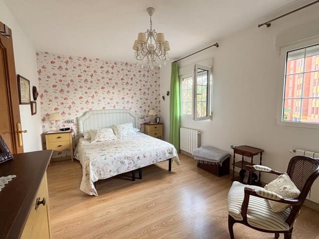 4 Zimmer Bungalow zu verkaufen in San Blas, Alicante / Alacant Stadt mit Pool Garage - 560.000 € (Ref: 8799517)