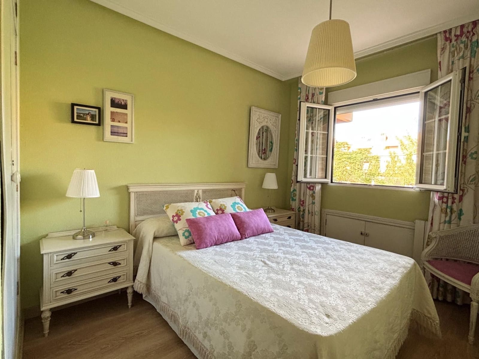 4 soverom Bungalow til salgs i Alicante by med svømmebasseng garasje - € 560 000 (Ref: 8799517)