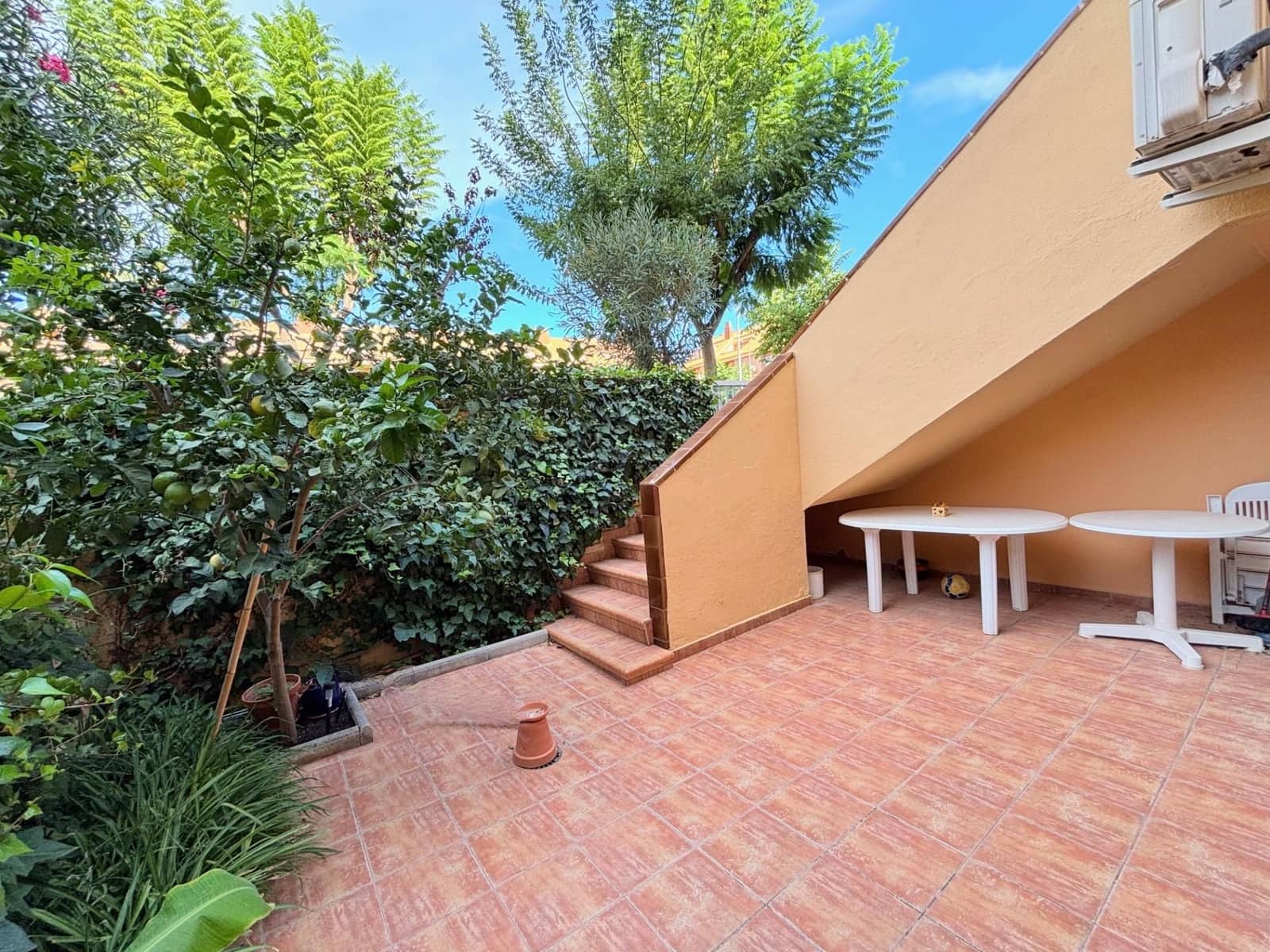 4 soverom Bungalow til salgs i Alicante by med svømmebasseng garasje - € 560 000 (Ref: 8799517)