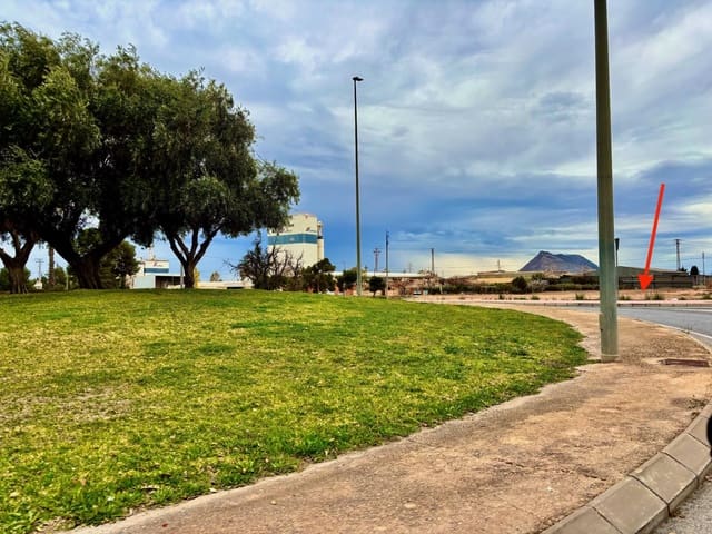 Grunde uden byggetilladelser til salg i San Vicente / Sant Vicent del Raspeig - € 165.000 (Ref: 8835924)