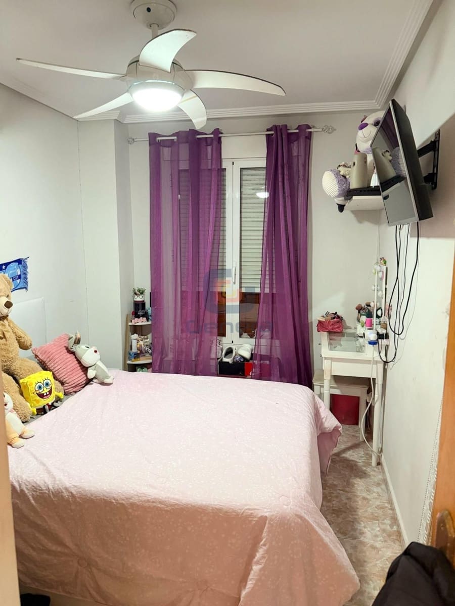 3 quarto Apartamento para venda em Alicante cidade com piscina garagem - 220 000 € (Ref: 8841910)