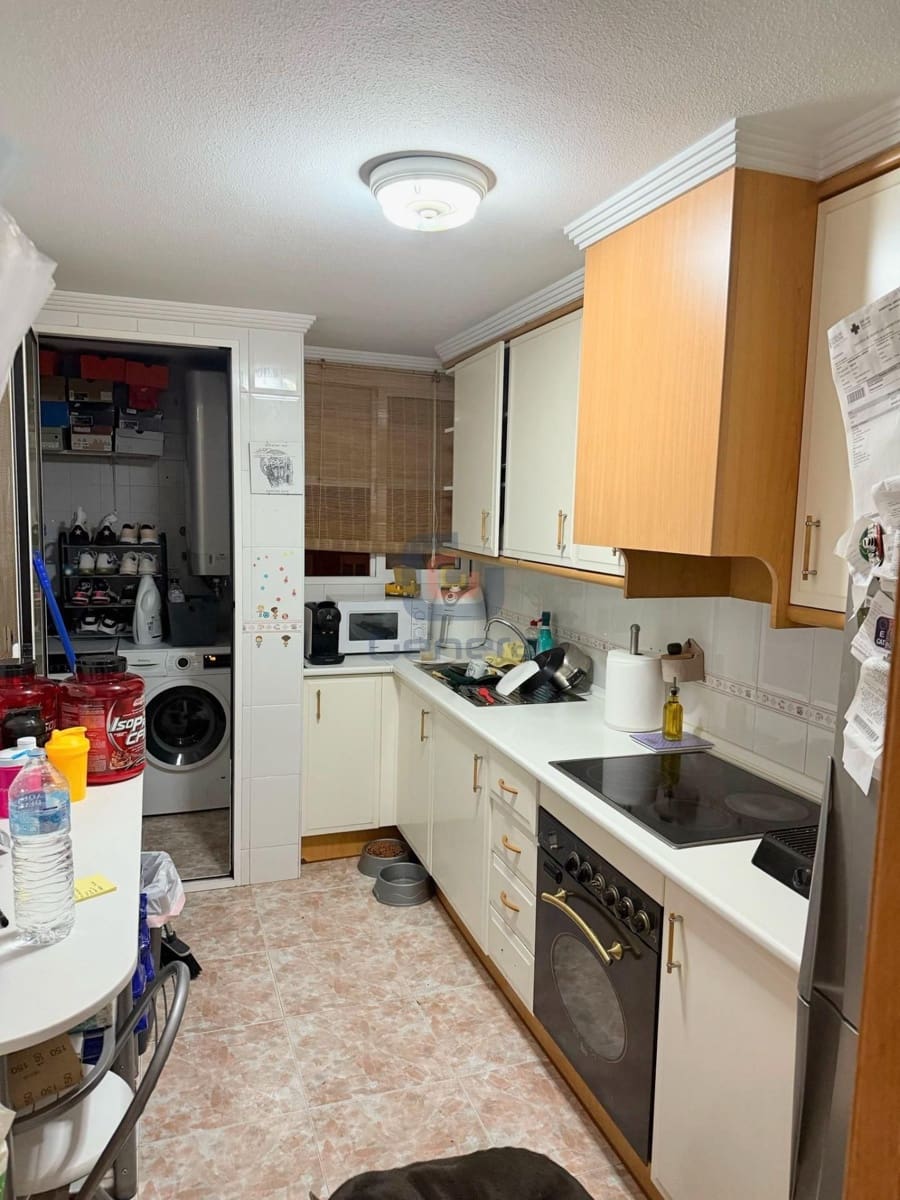 3 quarto Apartamento para venda em Alicante cidade com piscina garagem - 220 000 € (Ref: 8841910)