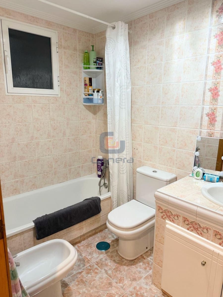 3 quarto Apartamento para venda em Alicante cidade com piscina garagem - 220 000 € (Ref: 8841910)
