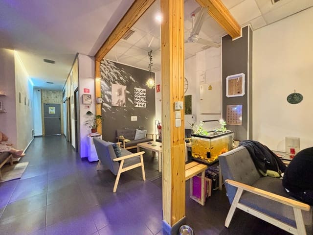 Local Commercial à vendre à Barrio del Centro, Alicante ville - 390 000 € (Ref: 8927608)