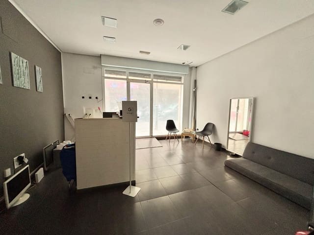 Local Commercial à vendre à Barrio del Centro, Alicante ville - 390 000 € (Ref: 8927608)