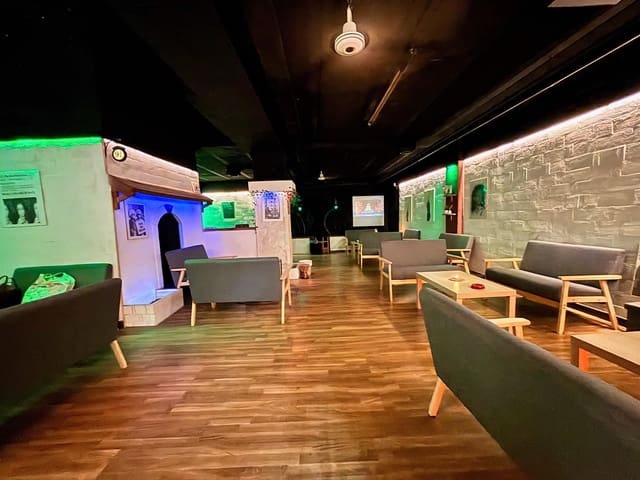 Local Commercial à vendre à Barrio del Centro, Alicante ville - 390 000 € (Ref: 8927608)