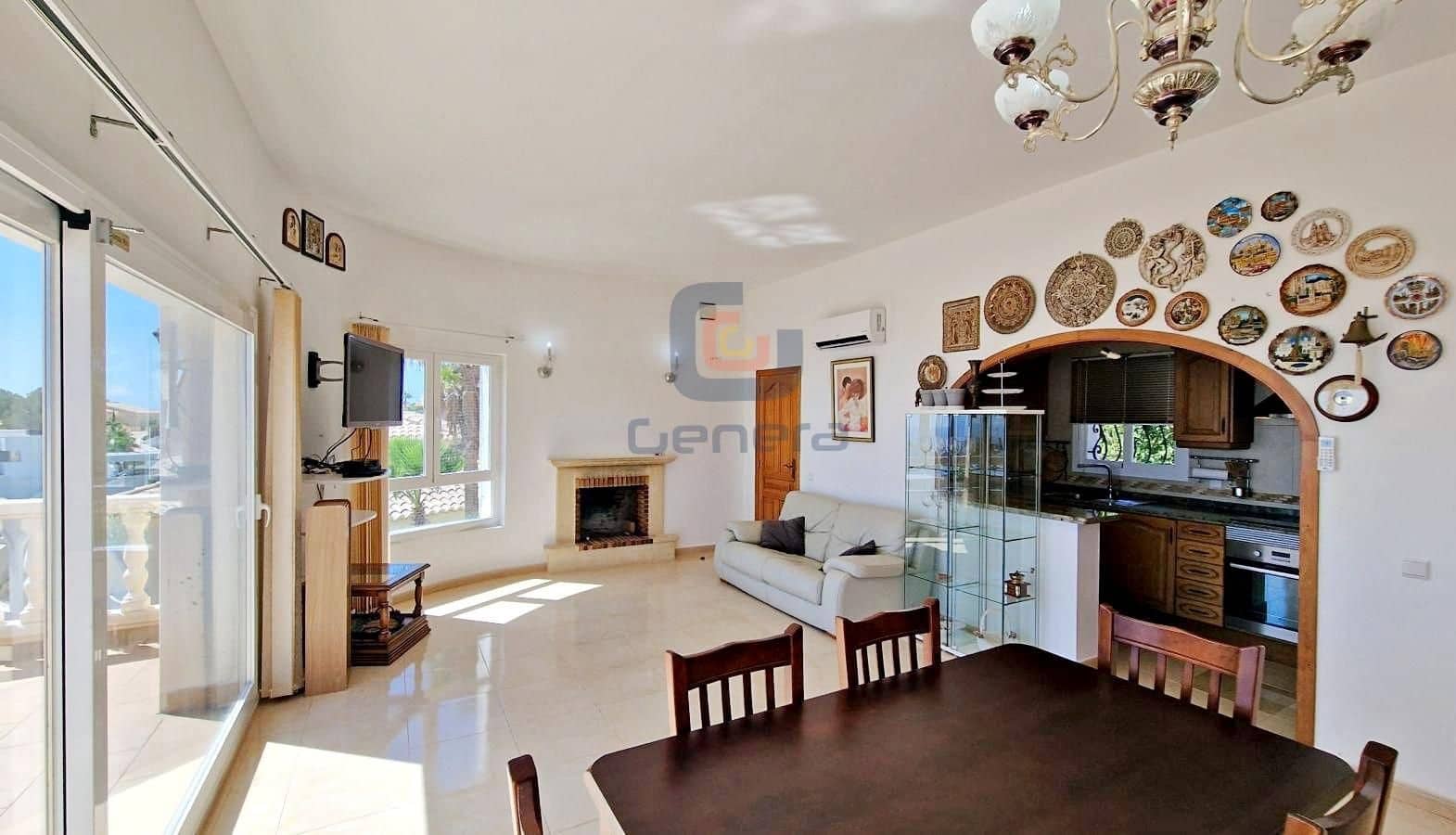 Chalet de 5 habitaciones en Benitachell / Benitatxell en venta con piscina garaje - 725.000 € (Ref: 8994305)