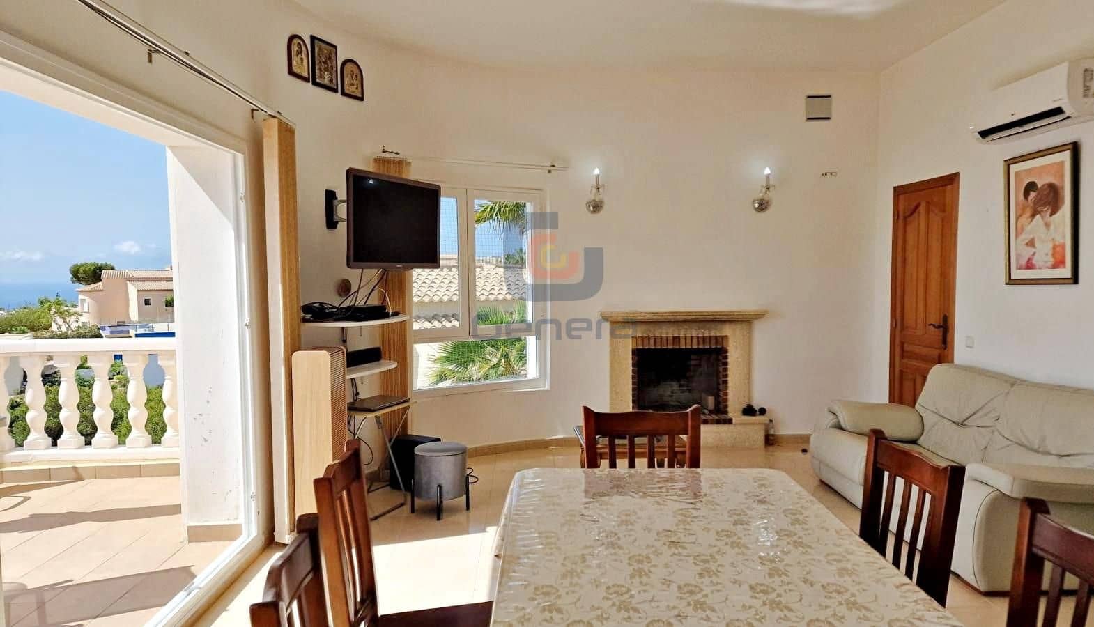 Chalet de 5 habitaciones en Benitachell / Benitatxell en venta con piscina garaje - 725.000 € (Ref: 8994305)