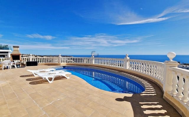 Chalet de 5 habitaciones en Cumbre del Sol, Benitachell / Benitatxell en venta con piscina garaje - 725.000 € (Ref: 8994305)